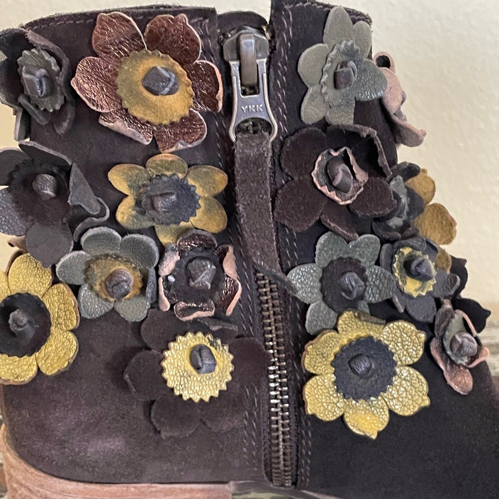 SHERIDAN MIA Sunflower Brown Suede Distressed Block Heel Boots Size 37/6.5 - Picture 14 of 16